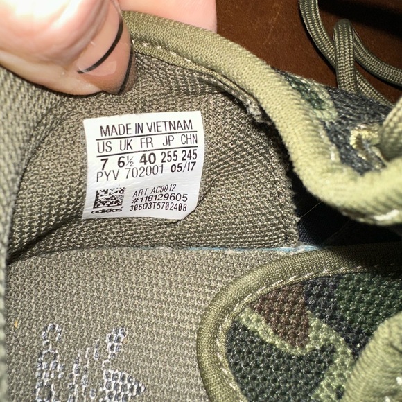 Adidas tubular shadow cargo tennis shoes - Picture 5 of 7